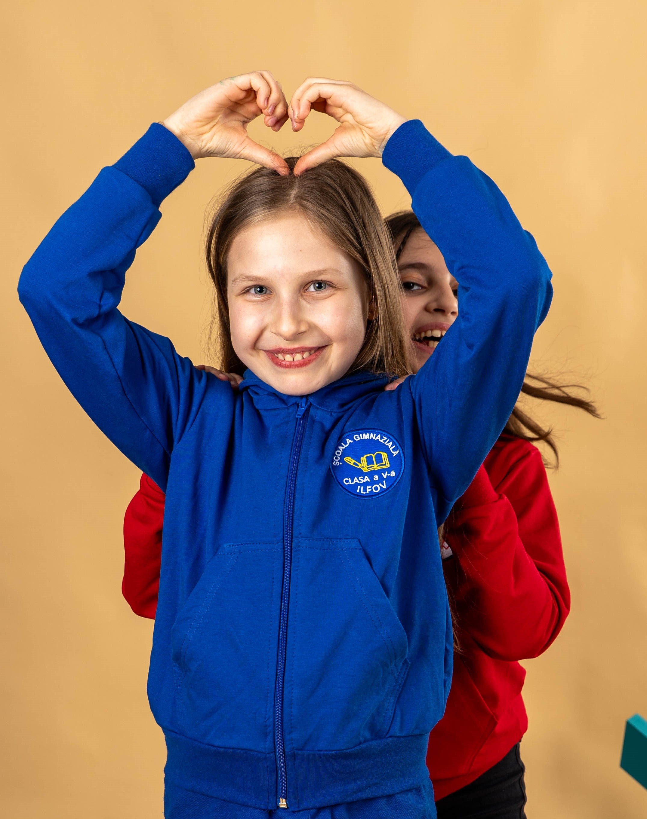 Hanorac pentru copii albastru si rosu  - BR29