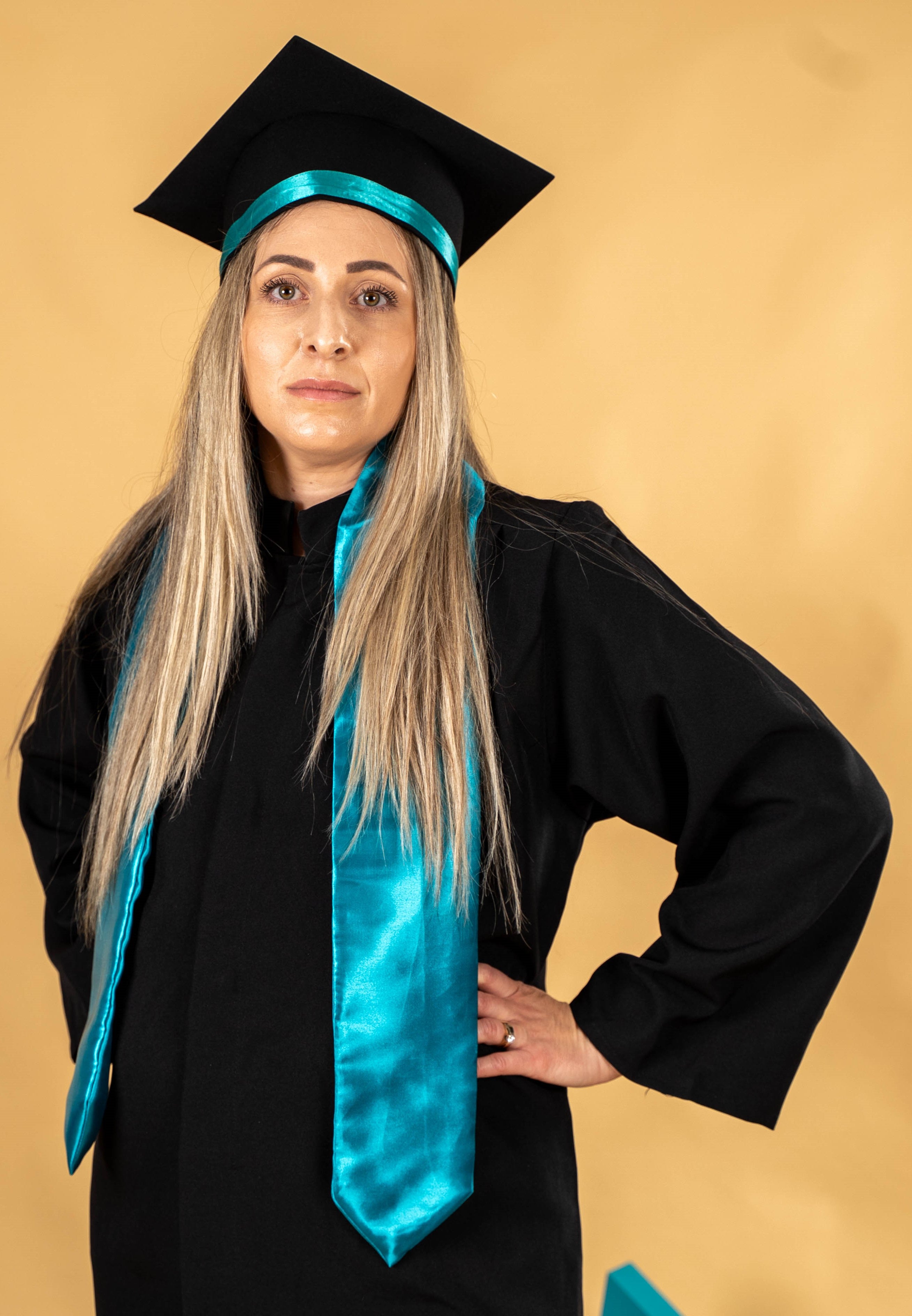 Set de absolvire – robă, eșarfă și tocă Turcoaz- B44