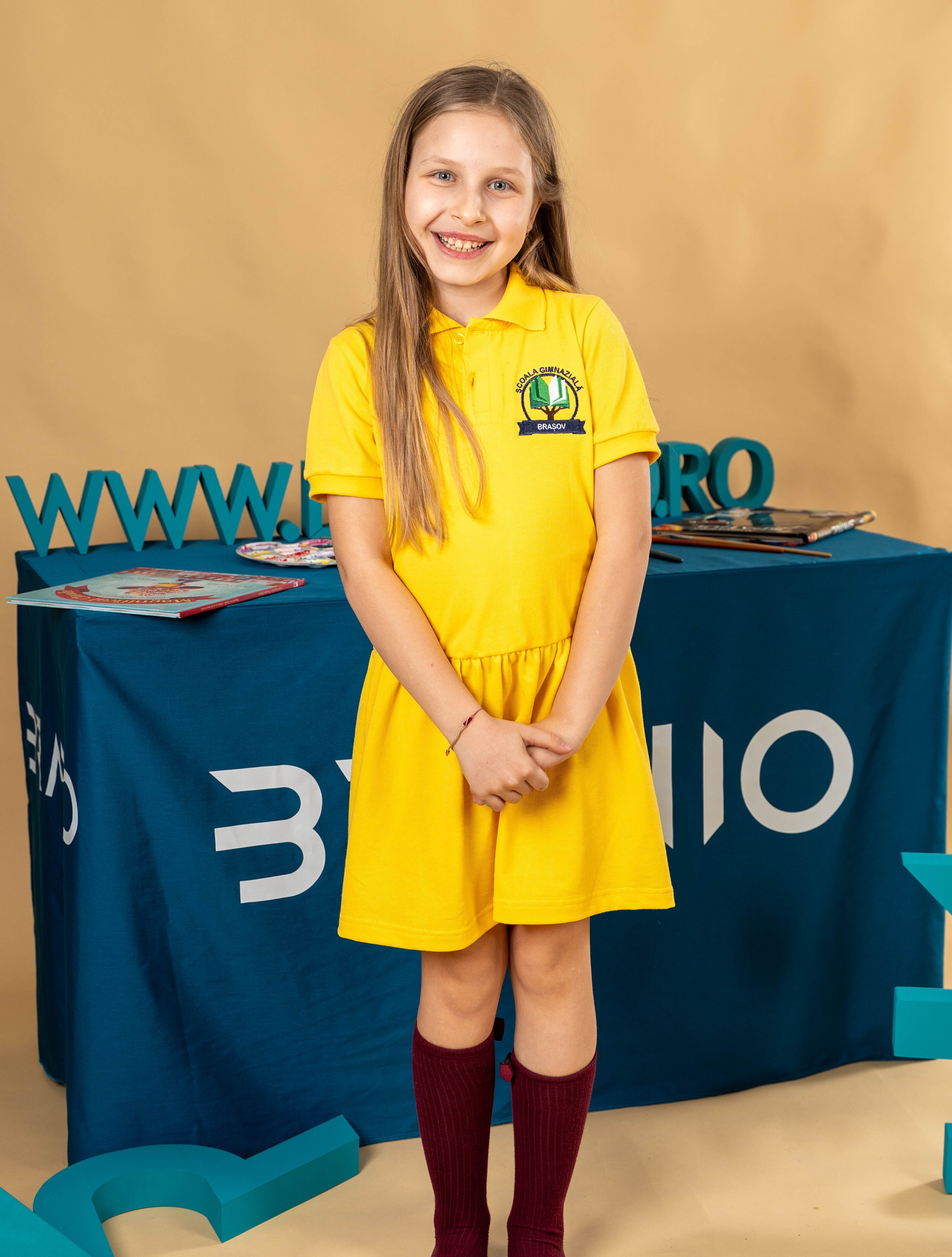 Sarafan fete maneca scurta galben