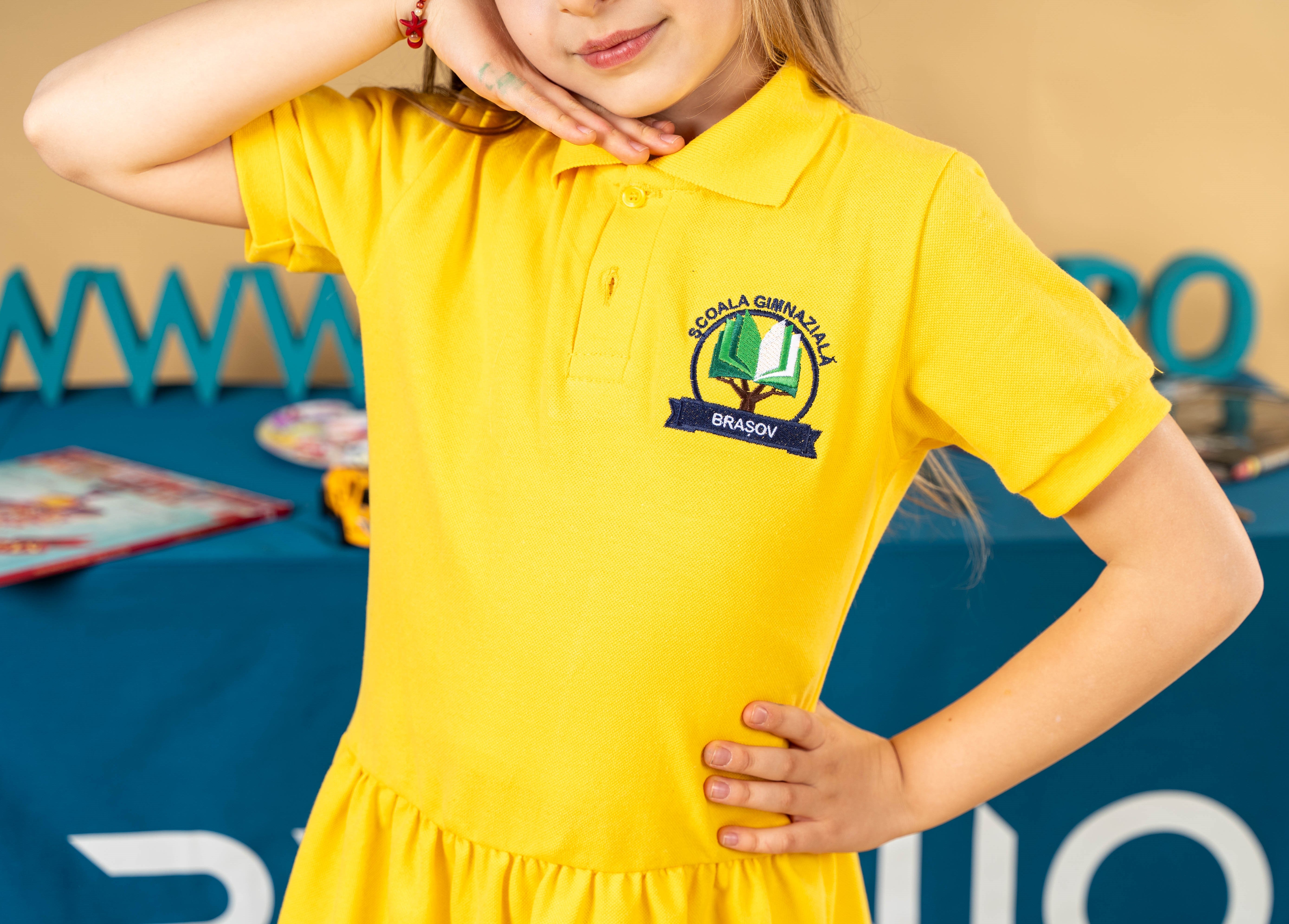 Sarafan fete maneca scurta galben