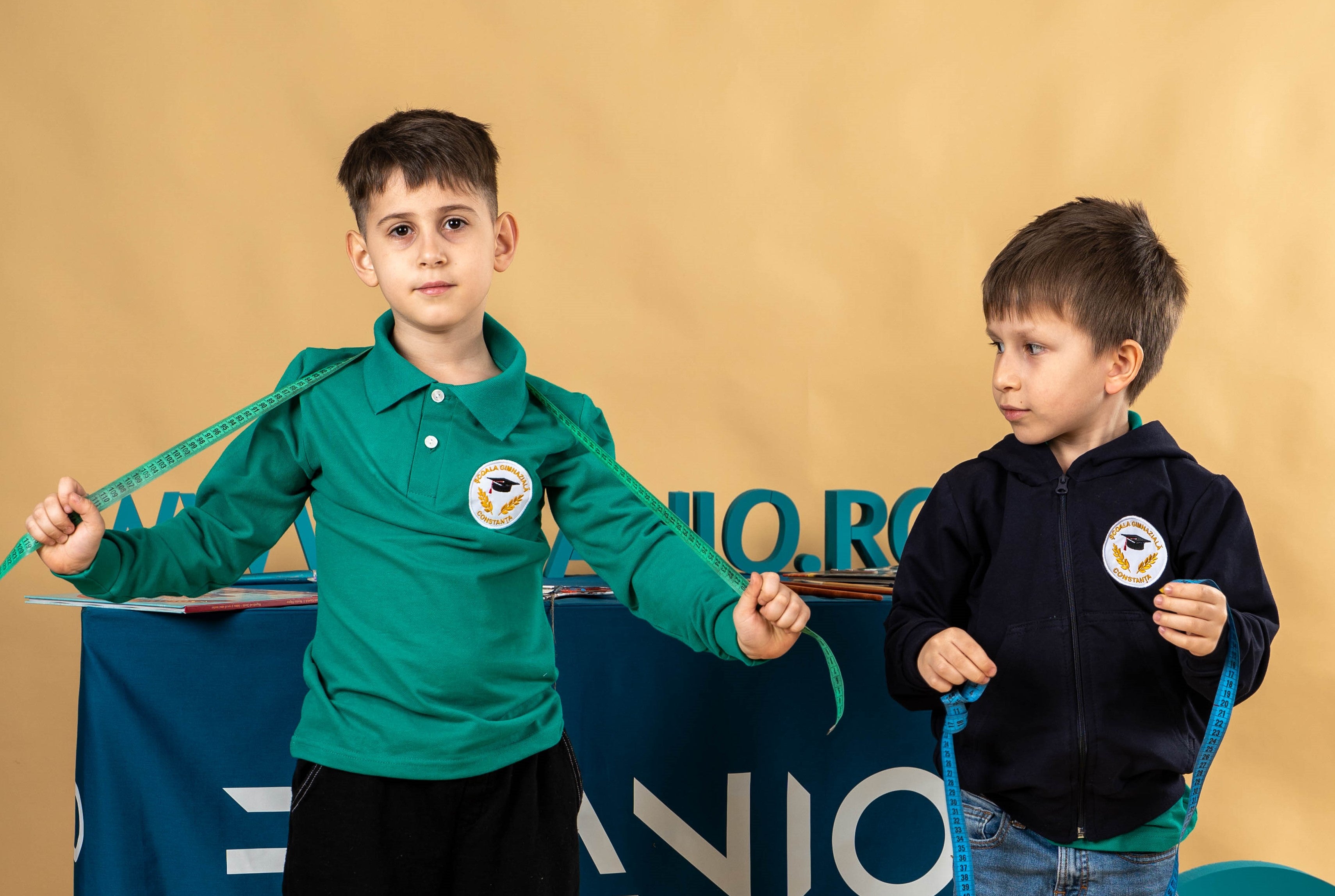 Uniformă școlară pentru copii - BR24